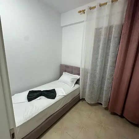 Apartment Toni Durrës