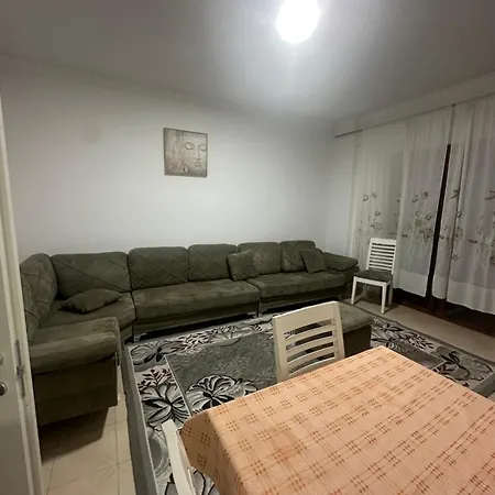 Toni Lägenhet Durrës